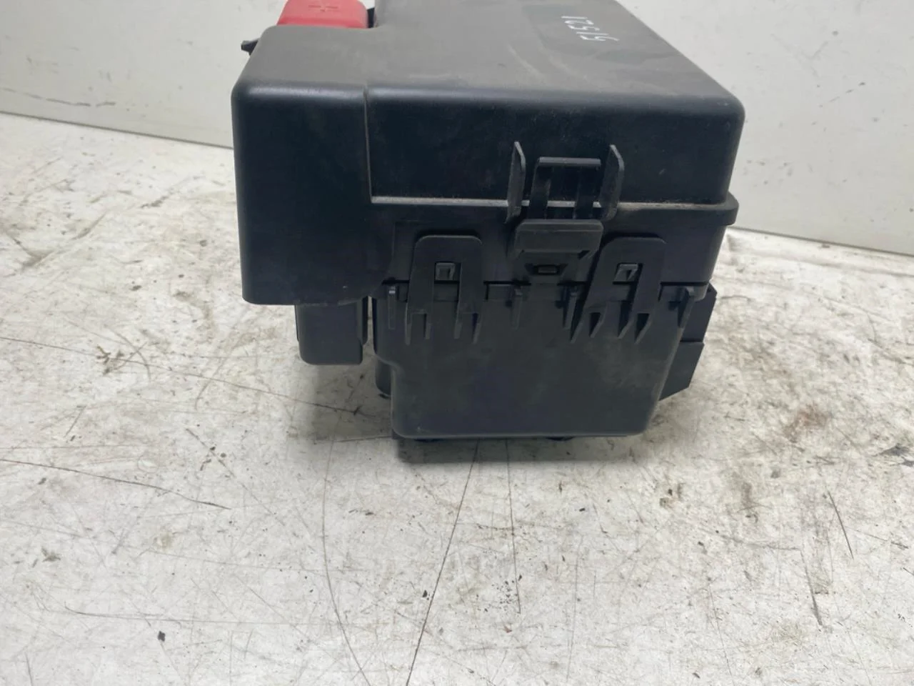 Maxus E-DELIVER9 2022- Biztosítékdoboz / elektromos központ nézet 3