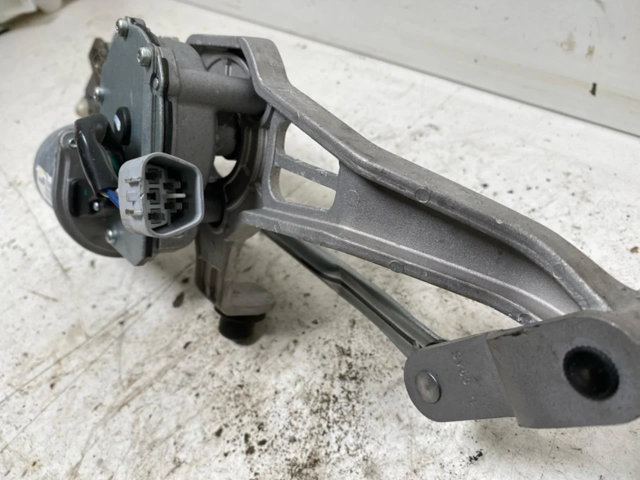 Maxus E-DELIVER9 2022- Ablaktörlő motor, szélvédő nézet 2
