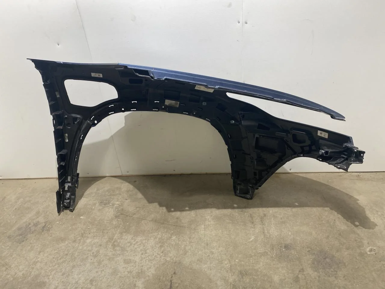 Fisker OCEAN Front left fender view 3