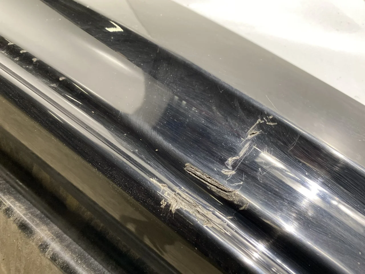 Ford MUSTANG MACH-E 2021- Rear bumper view 4
