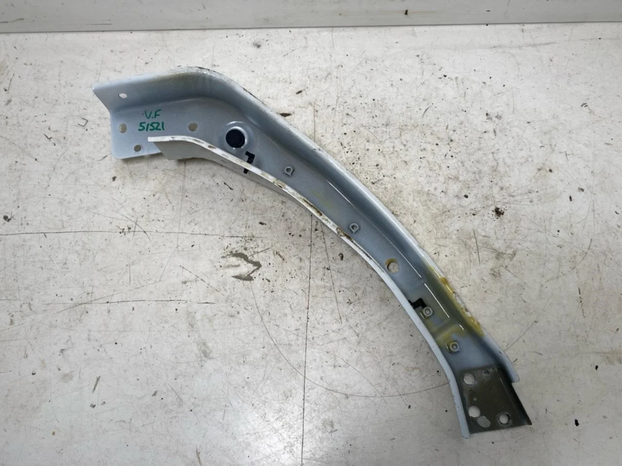 Maxus E-DELIVER9 2022- Upper front panel view 2
