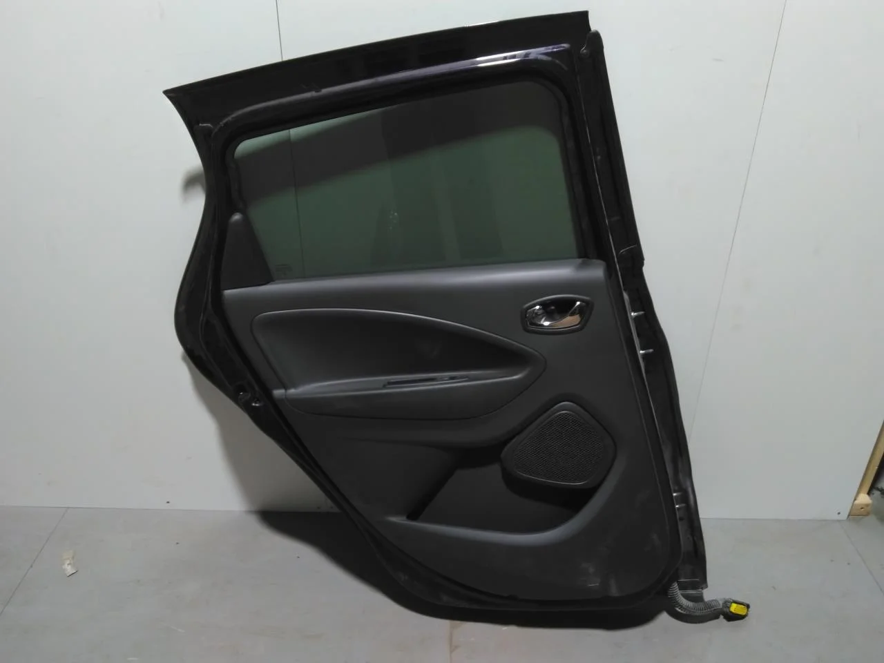 Renault ZOE/E- TECH 2013--> Ajtó, 4 ajtós, hátsó, bal nézet 4