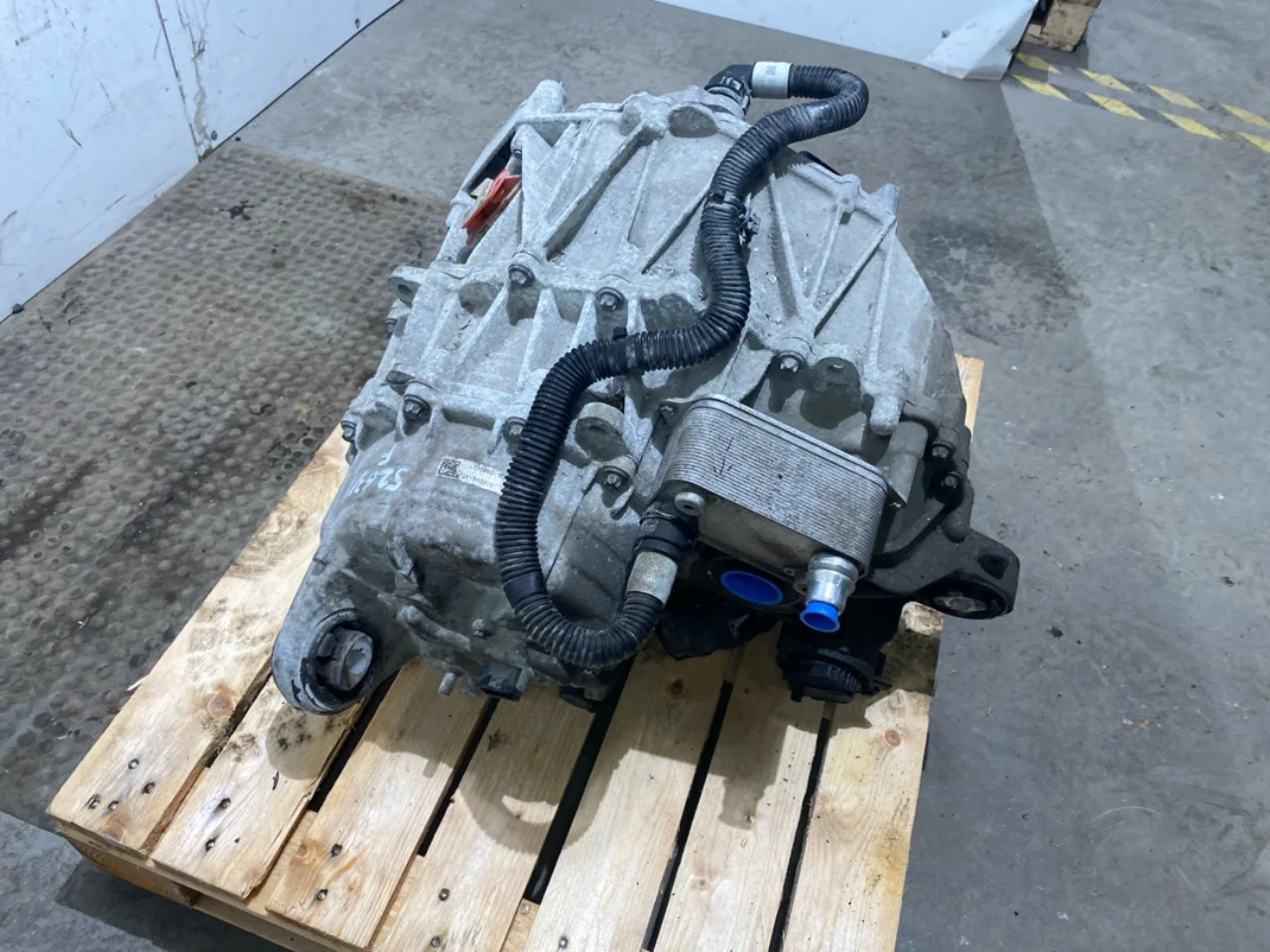 Tesla MODEL 3 2017--> Elektromos motor, első nézet 2