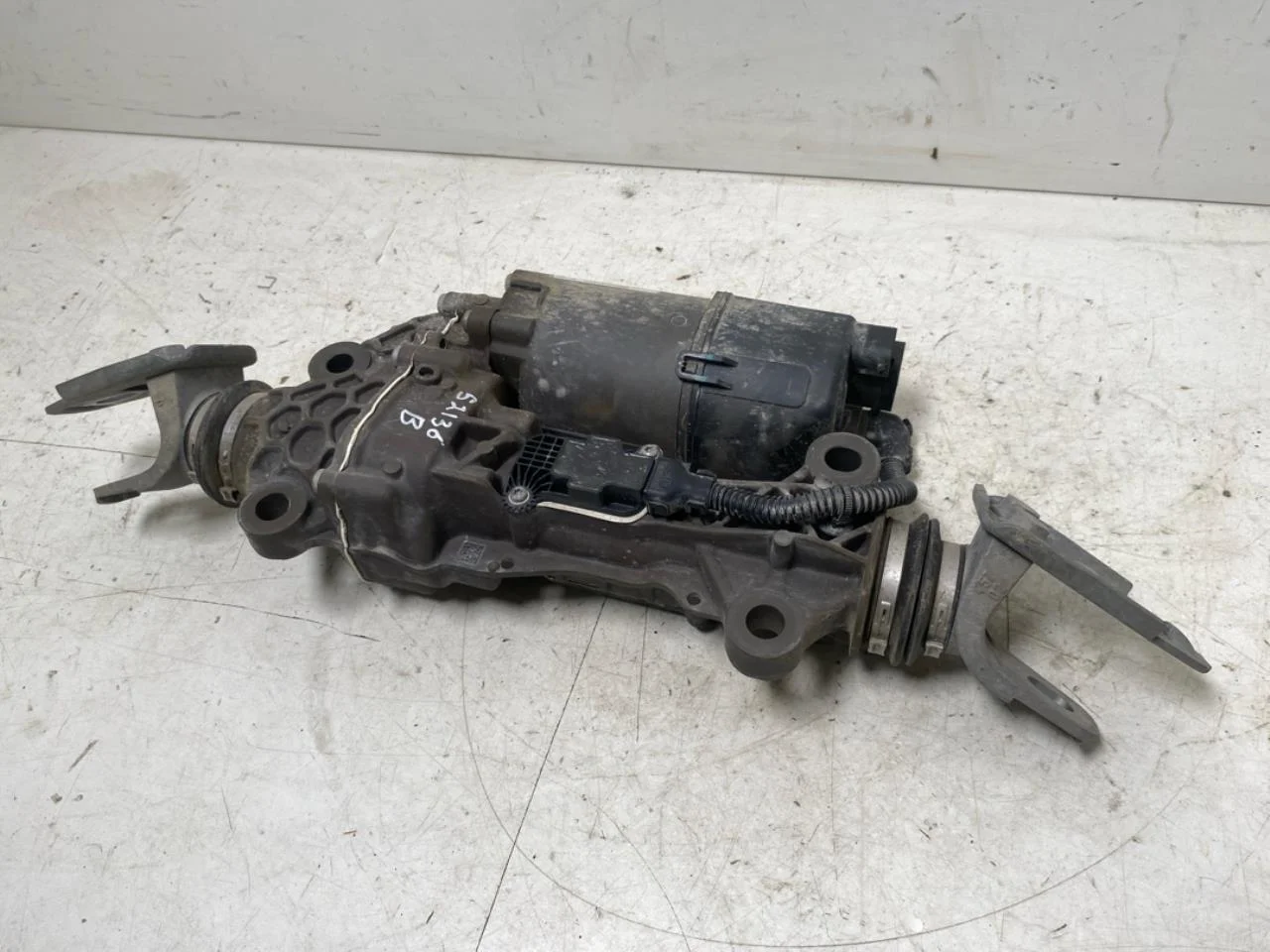 BMW IX 2022- Stabilizer bar, rear