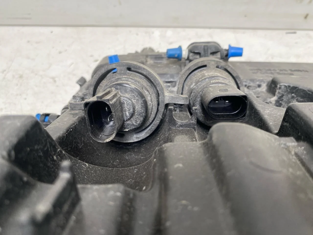 BMW IX 2022- Mosótartály, fényszóró nézet 3