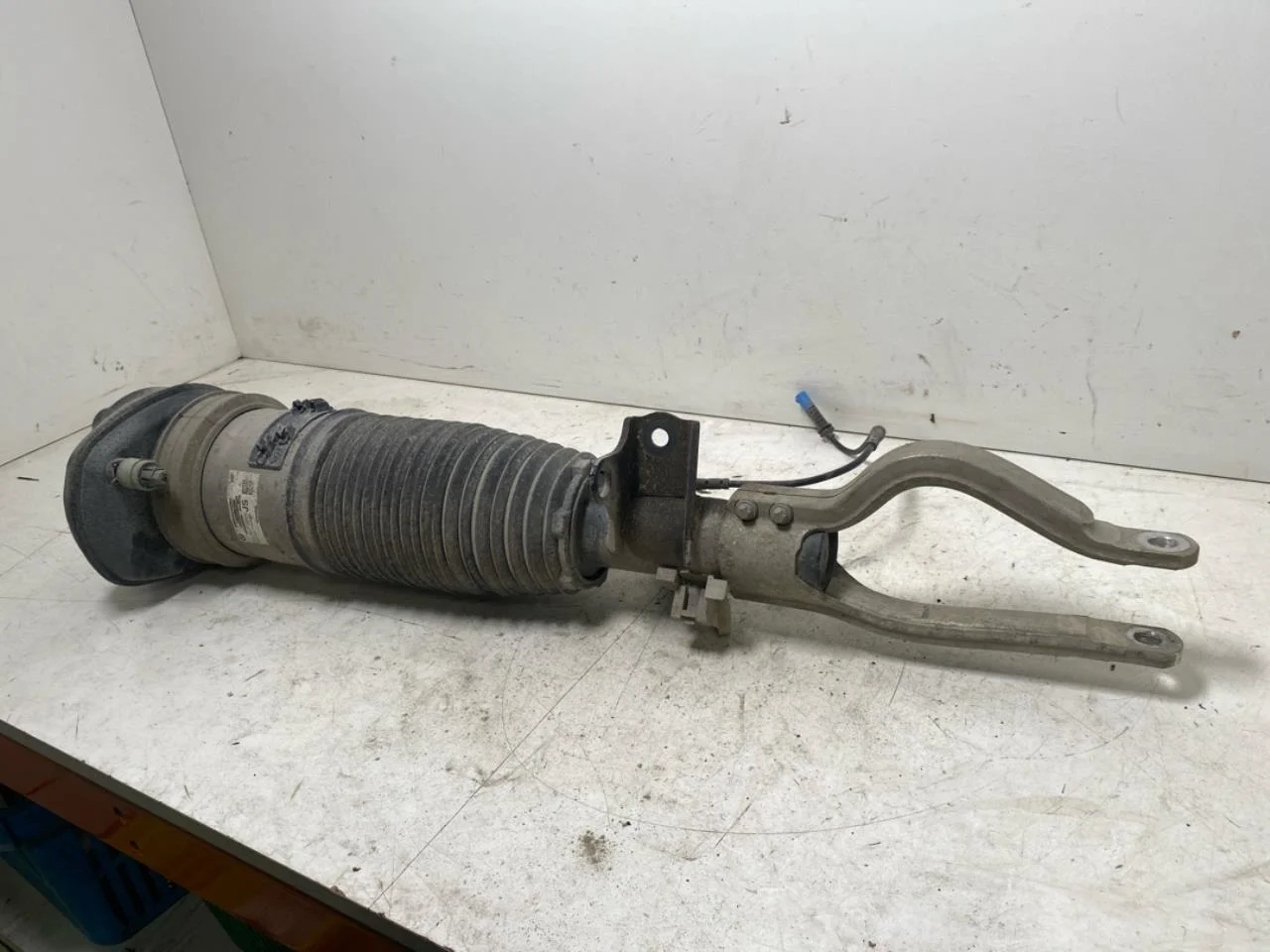 BMW IX 2022- Air spring bellows / air cushion, level control