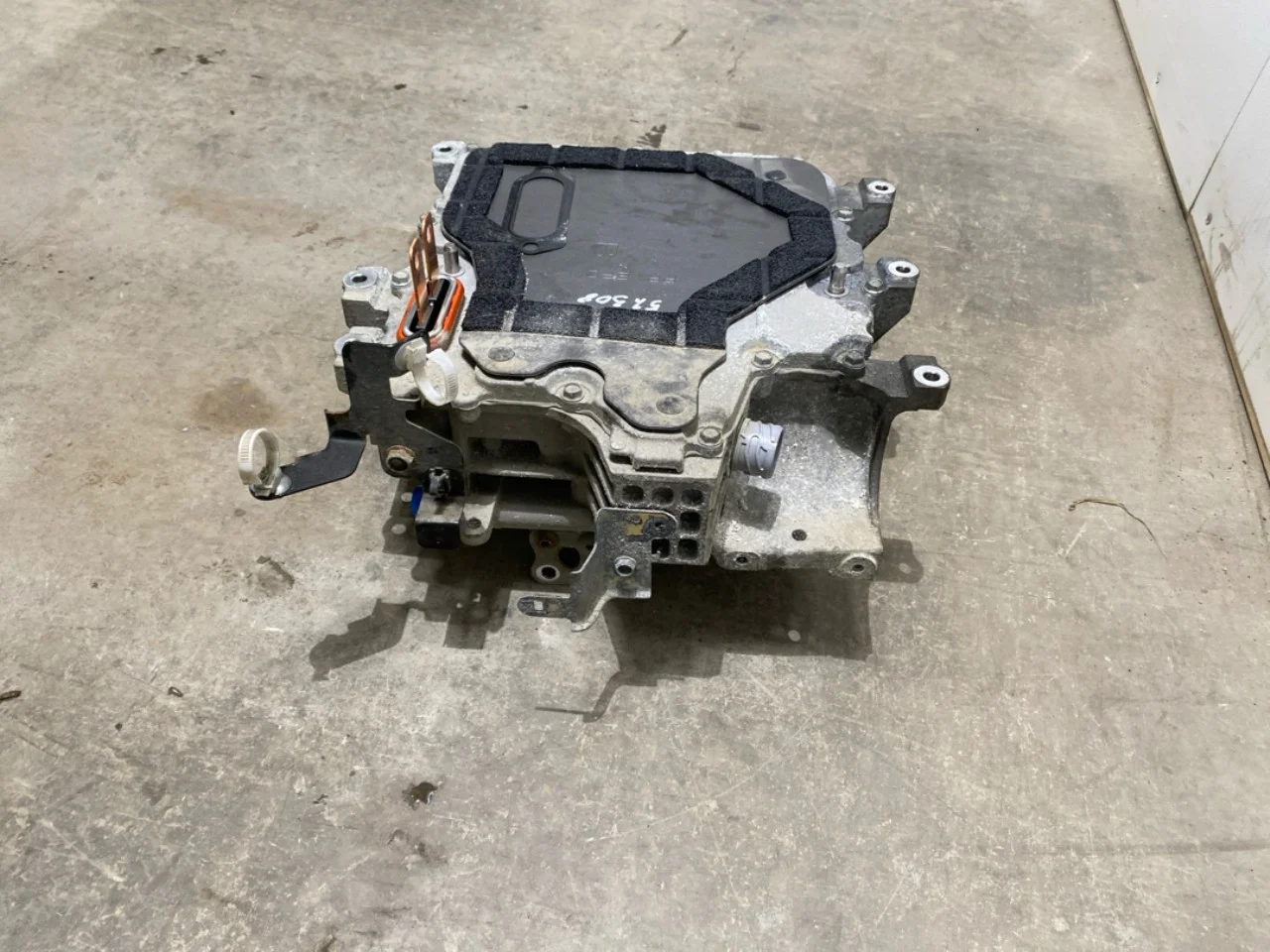Nissan LEAF 2017-24 Invertor, 12-220V vedere 3