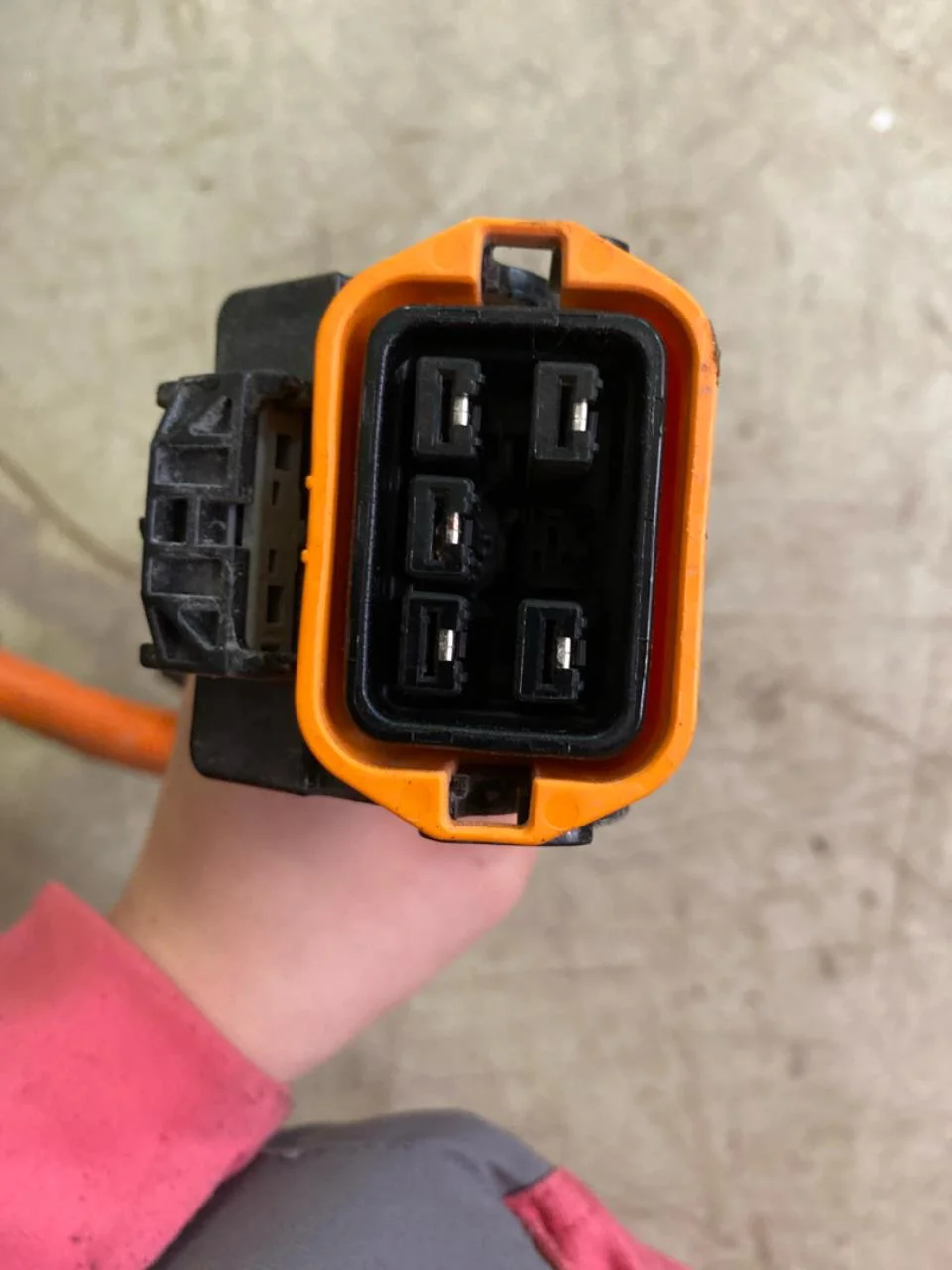 Hyundai KONA / ELECTRIC 2018-23 Capac port încărcare, electric / hibrid vedere 3