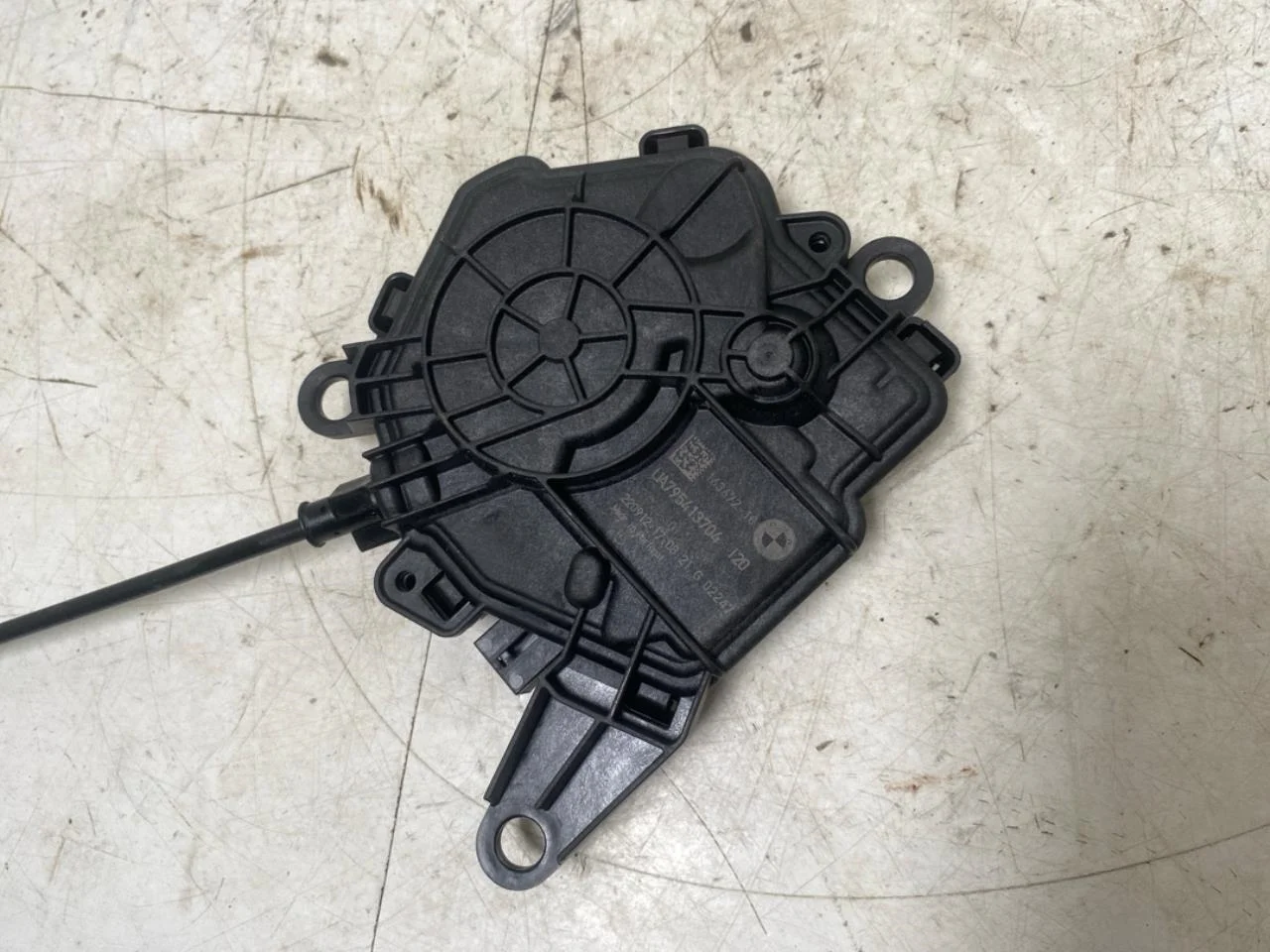 BMW IX 2022- Központi zár motor, csomagtérajtó nézet 3