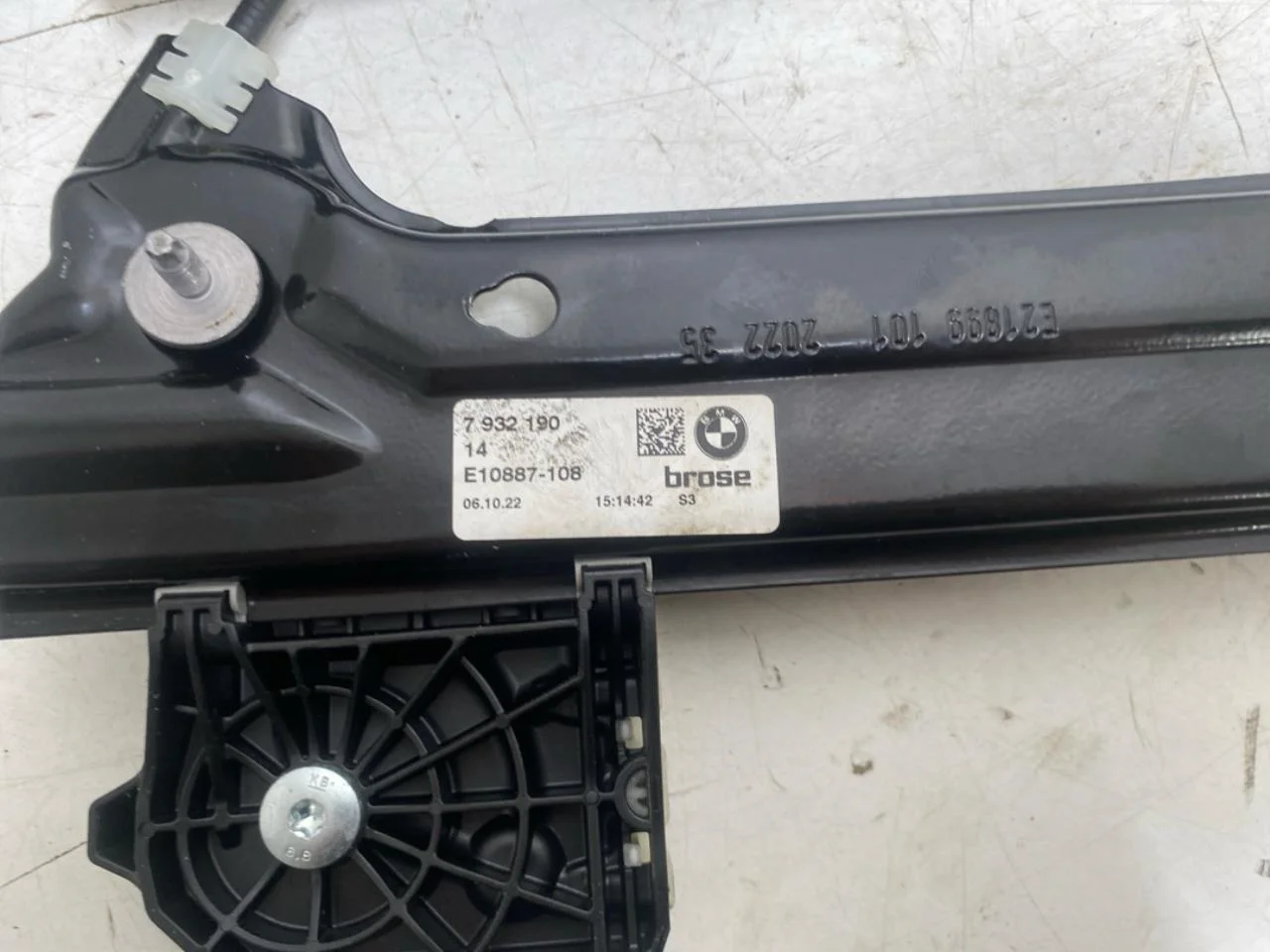 BMW IX 2022- Elektromos ablakemelő, komplett nézet 2