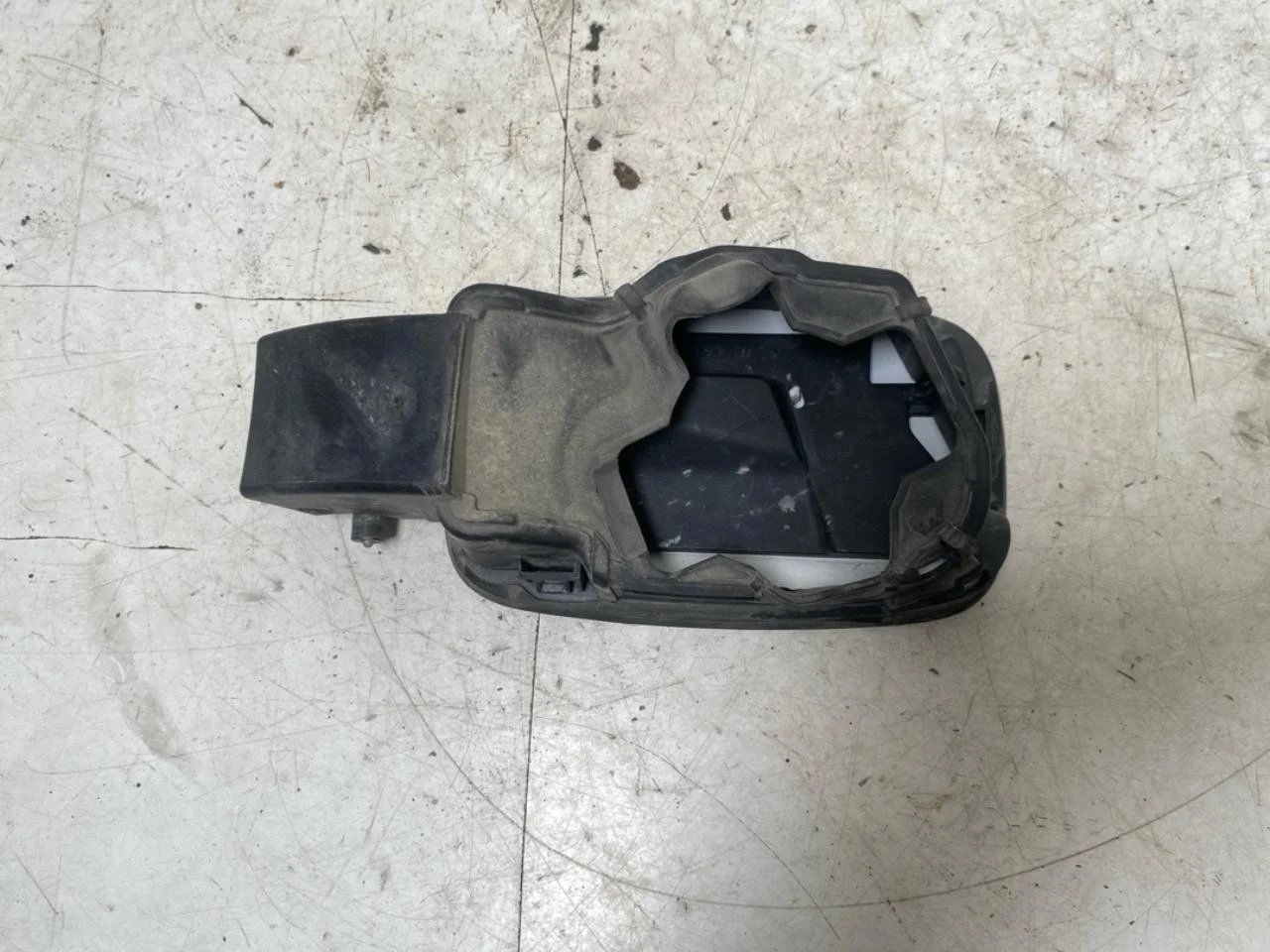 Peugeot PARTNER 2016-18 Capac port încărcare, electric / hibrid vedere 2