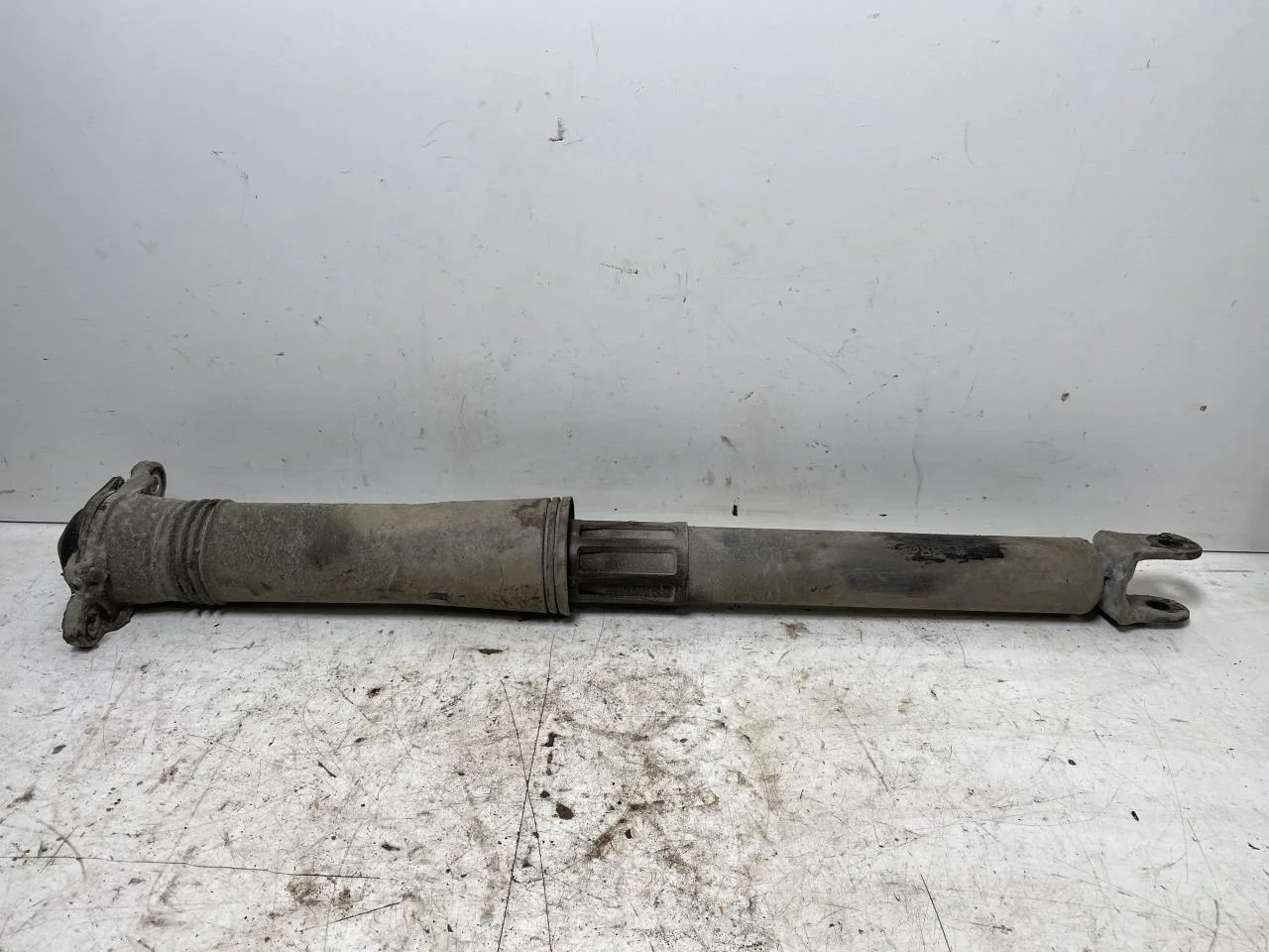 Byd ATTO 3 2022- Shock absorber, rear