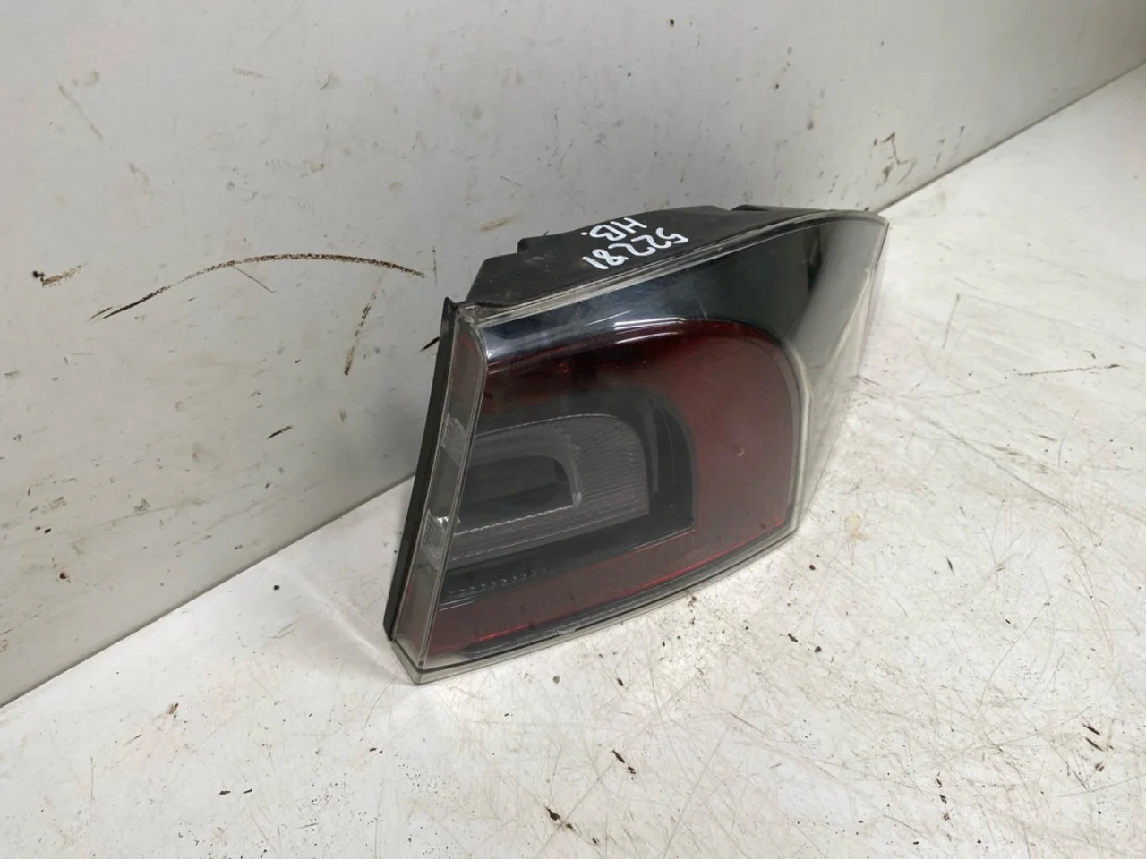 Tesla MODEL S 2013- Lampă spate dreapta vedere 3