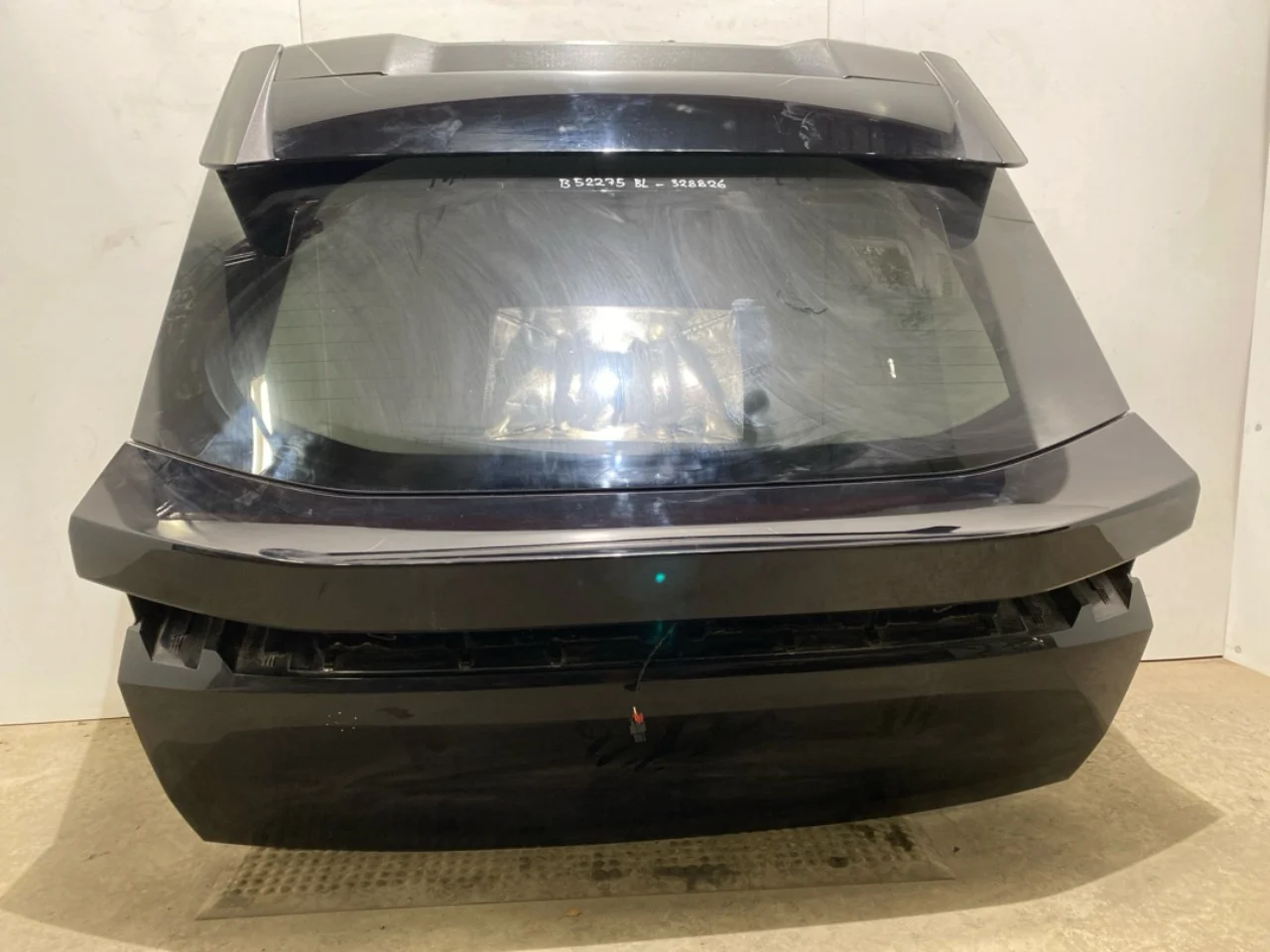 Peugeot 3008/E-3008 2024- Tailgate, estate view 2