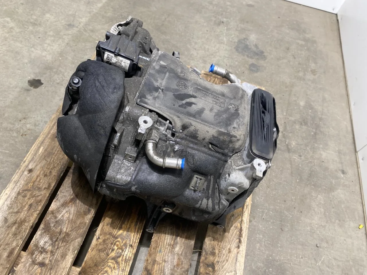 BMW I3 I01 2013-22 Rear electric motor view 4