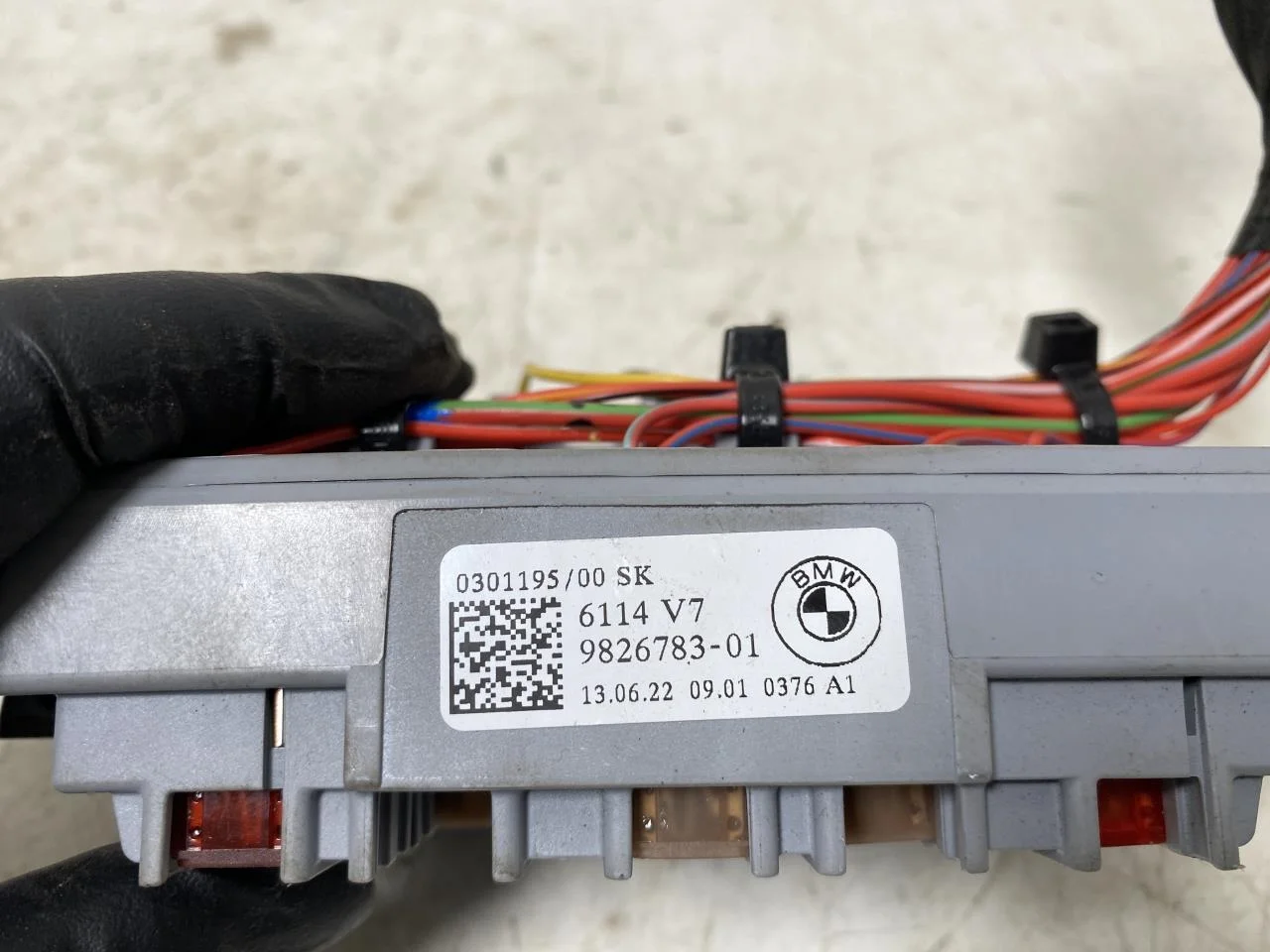 BMW IX 2022- Biztosítékdoboz / elektromos központ nézet 3