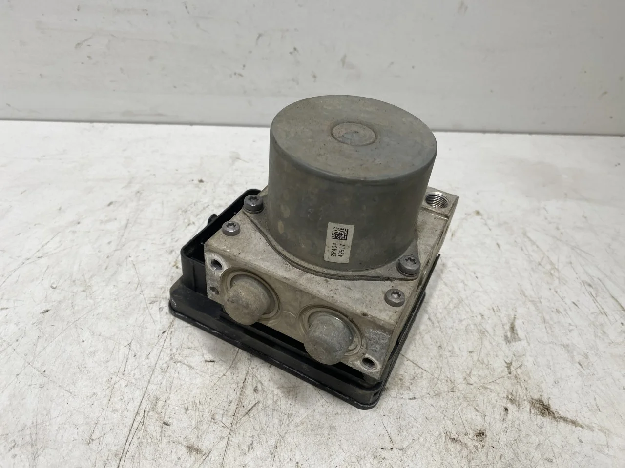 Skoda CITIGO ABS hydraulic unit view 2