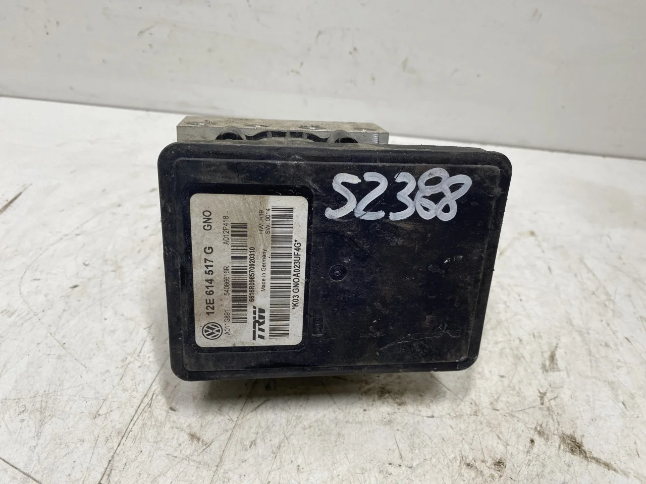Skoda CITIGO ABS hydraulic unit view 3