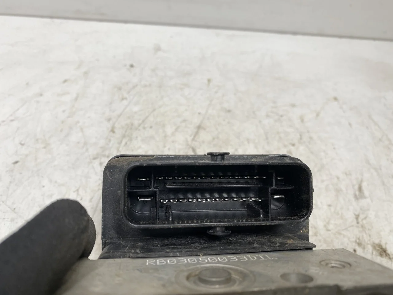 Skoda CITIGO ABS hydraulic unit view 4