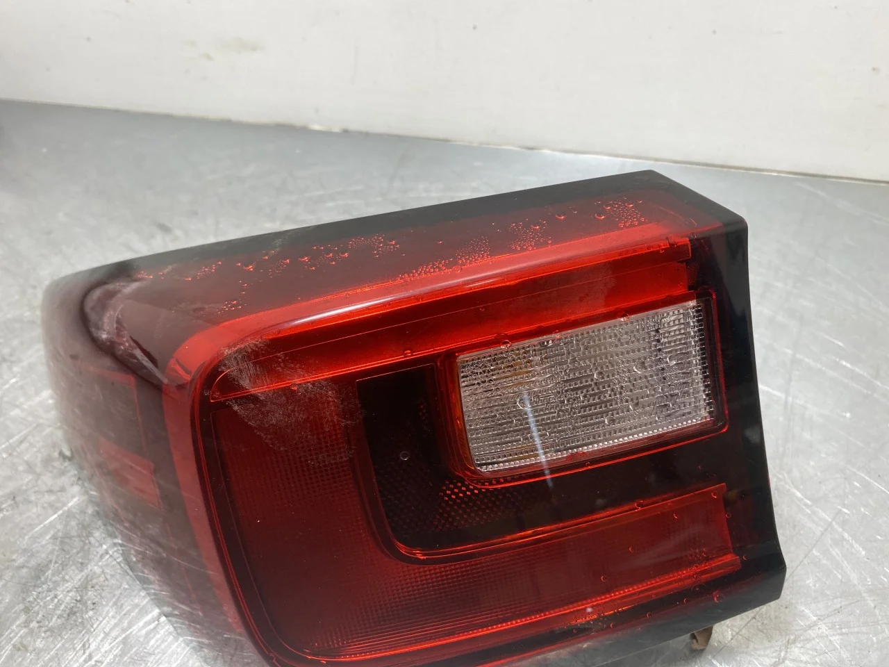 Mg ZS EV 2020- Lampă spate stânga vedere 3
