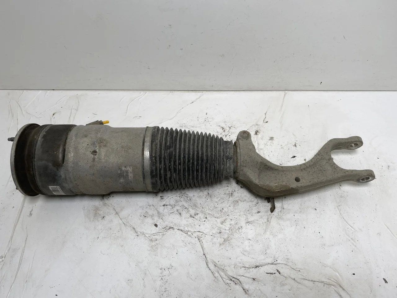 Tesla MODEL S 2013- Air spring bellows / air cushion, level control view 2