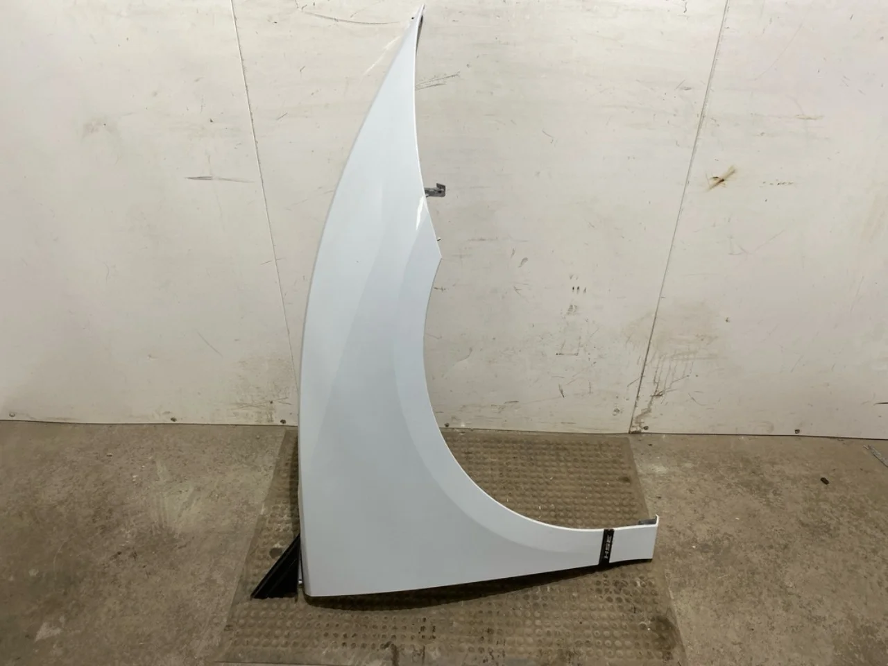 Jaguar I-PACE 2018- Front right fender