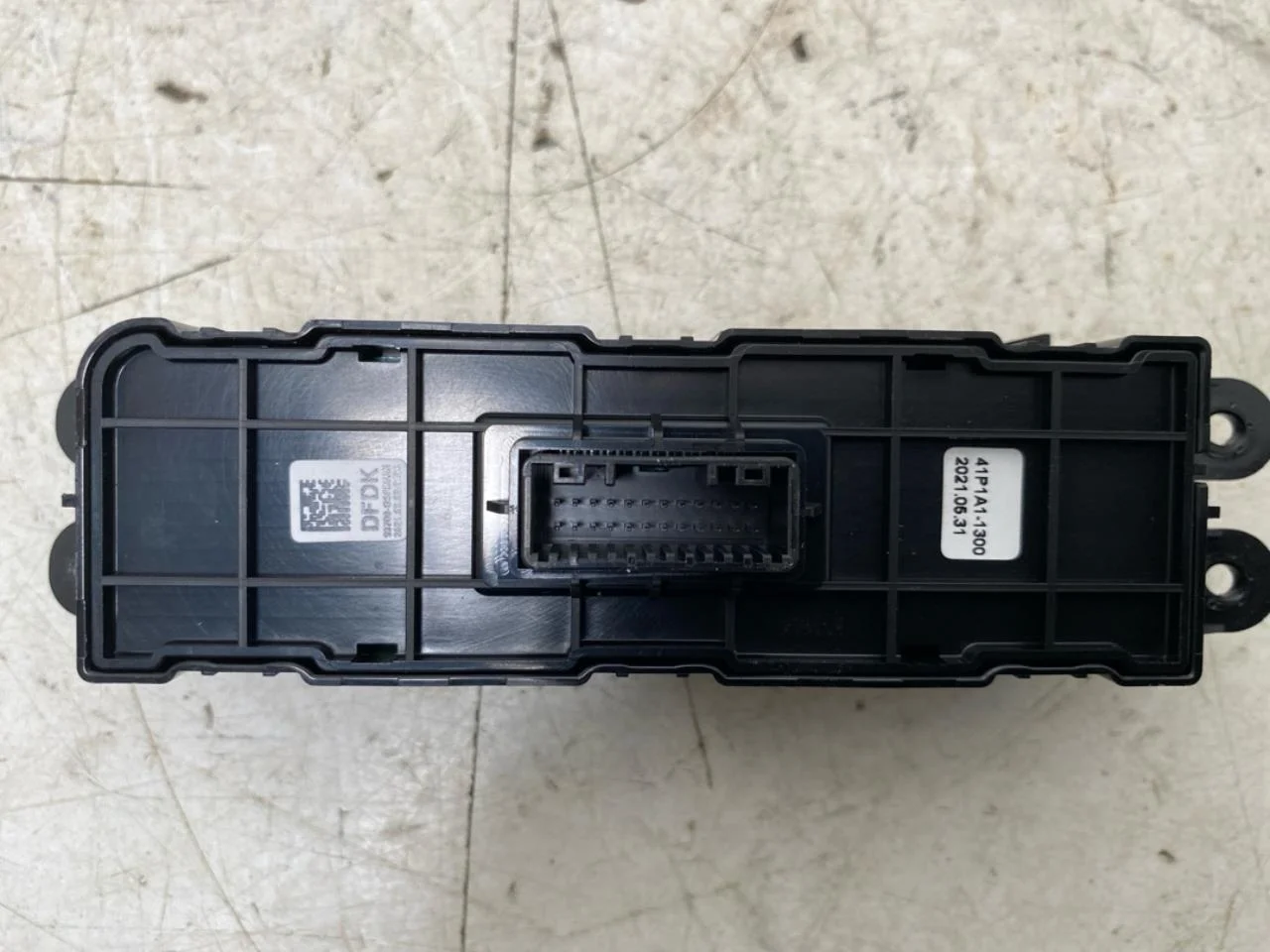Kia NIRO SG2 2023- Headlight switch view 2