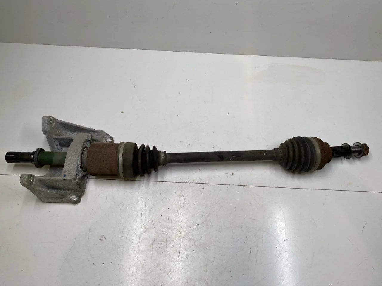Nissan E-NV200 / EVALIA Front right driveshaft