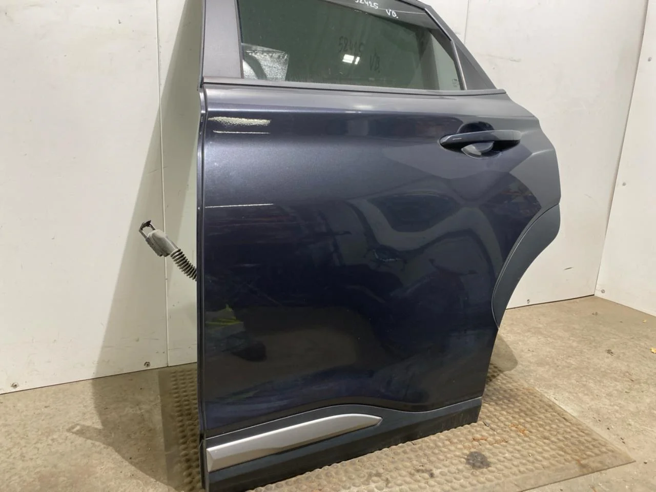 Hyundai KONA / ELECTRIC 2018-23 Ajtó, 4 ajtós, hátsó, bal nézet 2