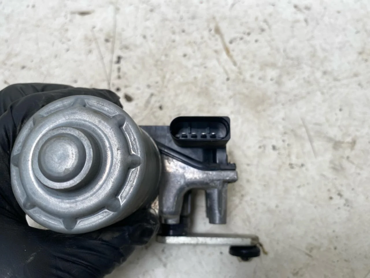 Tesla MODEL 3 2024- Motor ștergător parbriz