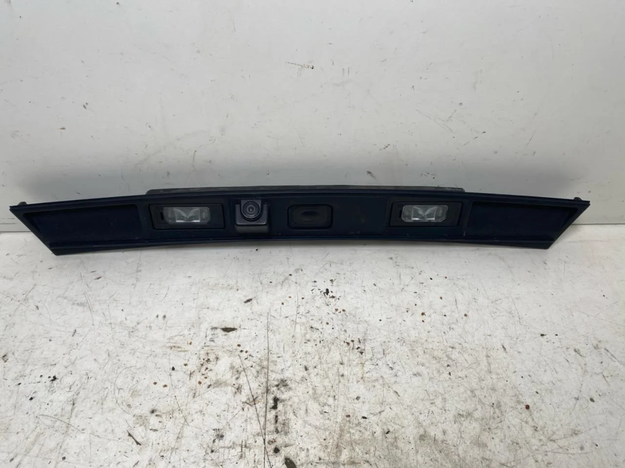 Jaguar I-PACE 2018- Tailgate exterior handle