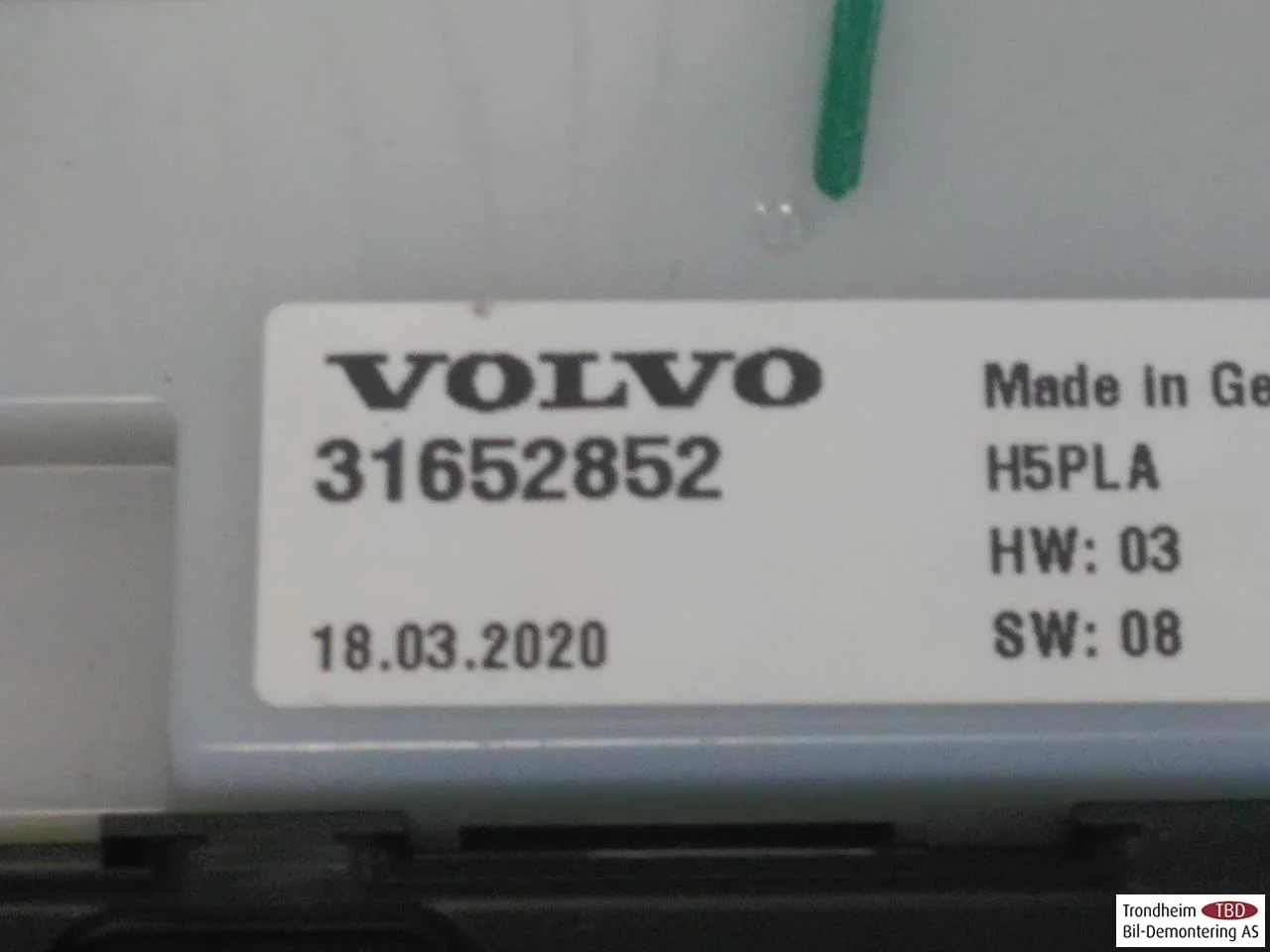 Polestar 2 2020- Lampă plafonieră interioară vedere 4