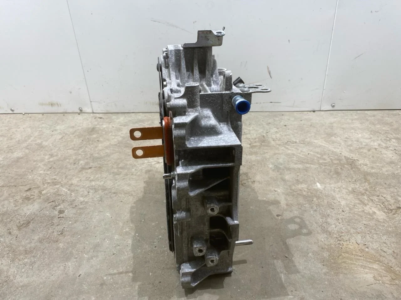 Nissan LEAF 2017-24 Invertor, 12-220V