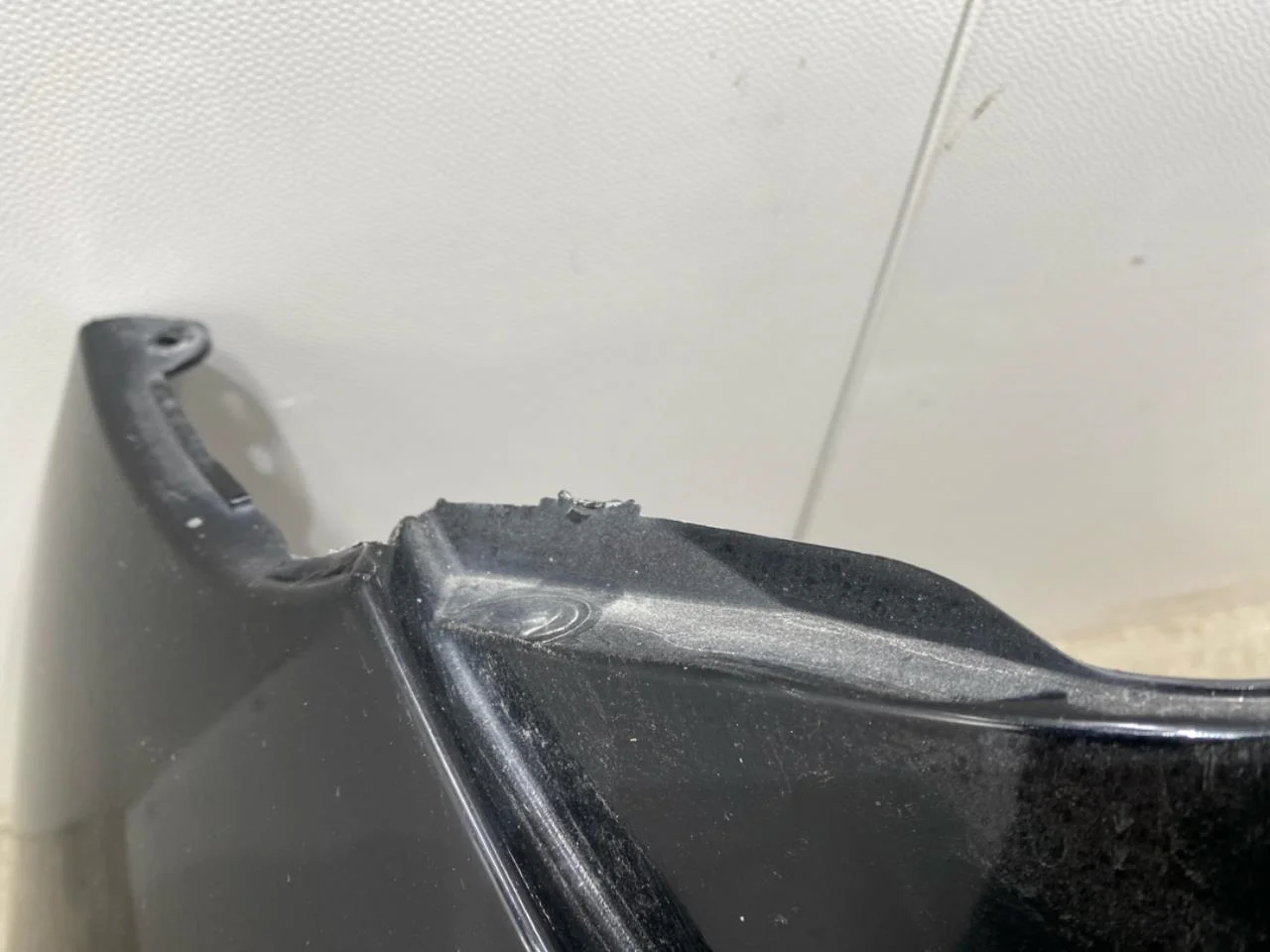 Renault ZOE/E- TECH 2013--> Rear bumper view 4