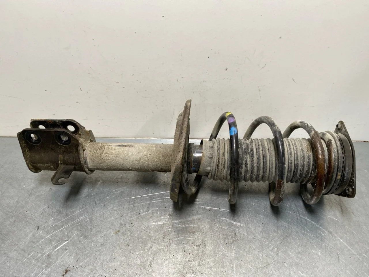 Opel / Vauxhall CORSA F 2020- Amortizor tip McPherson, față stânga