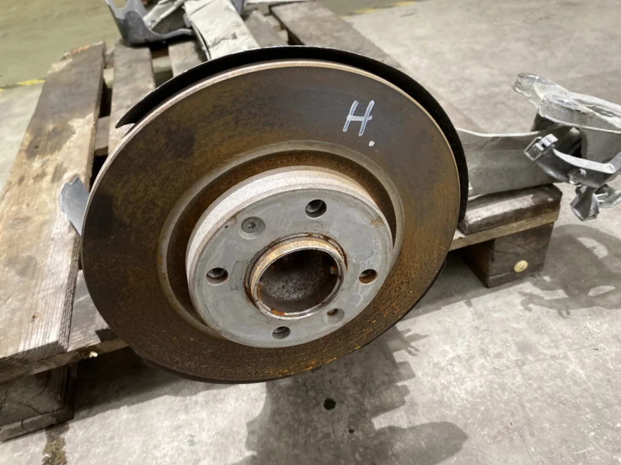 Opel / Vauxhall CORSA F 2020- Rear suspension, other view 3