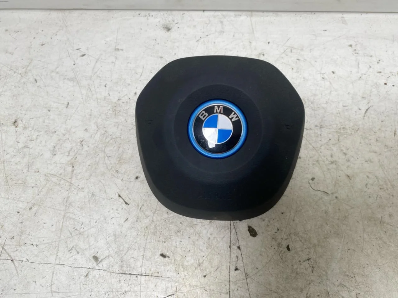 BMW IX 2022- Légzsák, kormánypárna