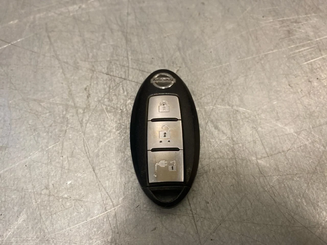 Nissan LEAF 2011-17 Remote control, central locking / alarm view 2
