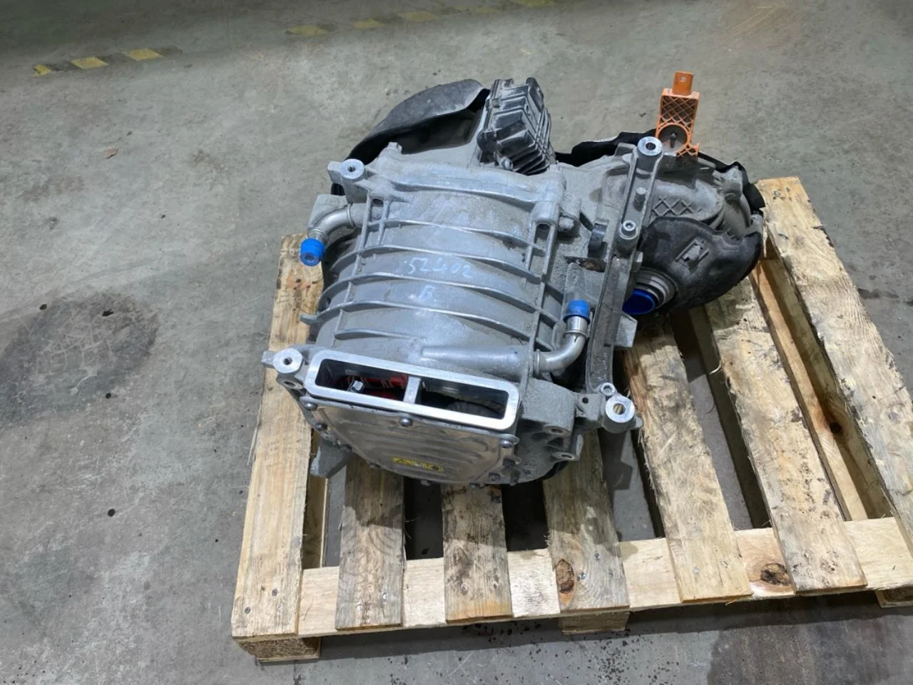 BMW I3 I01 2013-22 Rear electric motor view 4