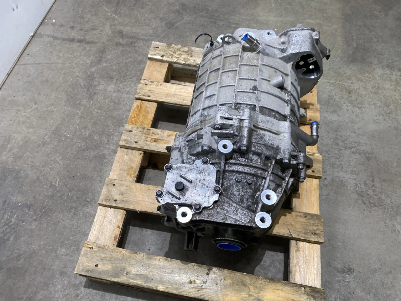 Polestar 2 2020- Elektromos motor, első nézet 4