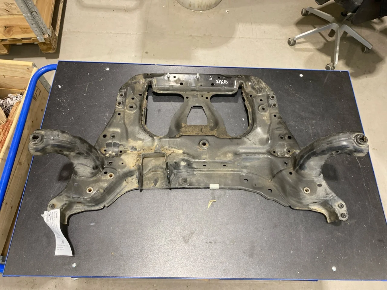 Mercedes EQA H243 2021- Első futómű merevítő (gerenda)