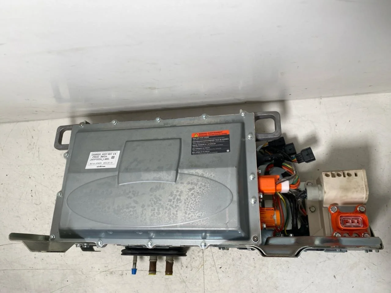 Nissan LEAF 2011-17 Battery charger