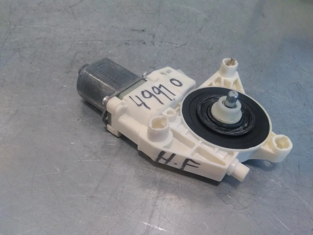 Mercedes B 180-200 W246/W242 2012-19 Ablakemelő motor