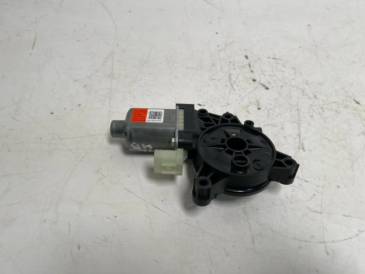 Kia EV6 2022- Ablakemelő motor nézet 2