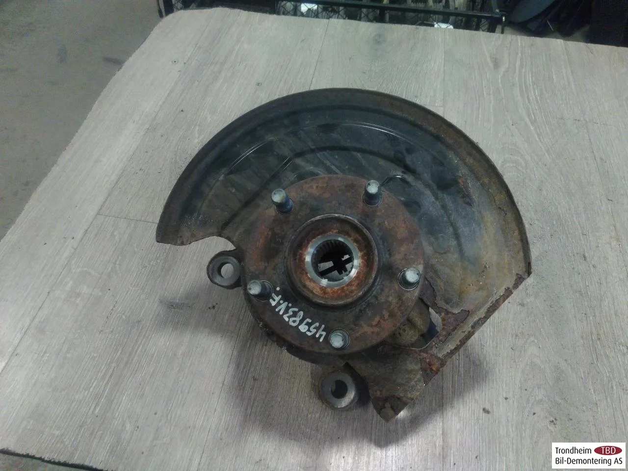 Nissan LEAF 2011-17 Stub axle carrier, left front