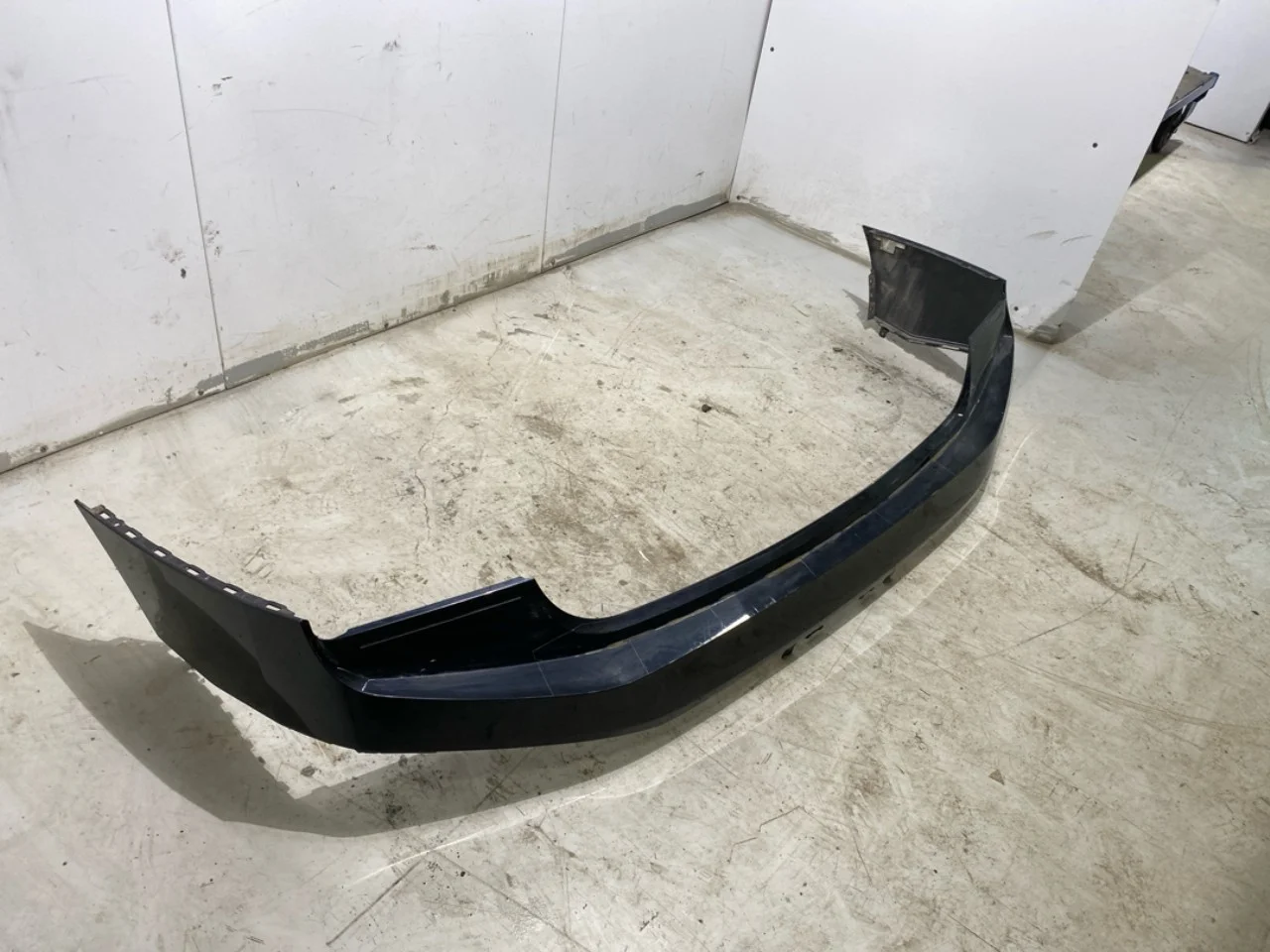 BMW IX 2022- Rear bumper view 3