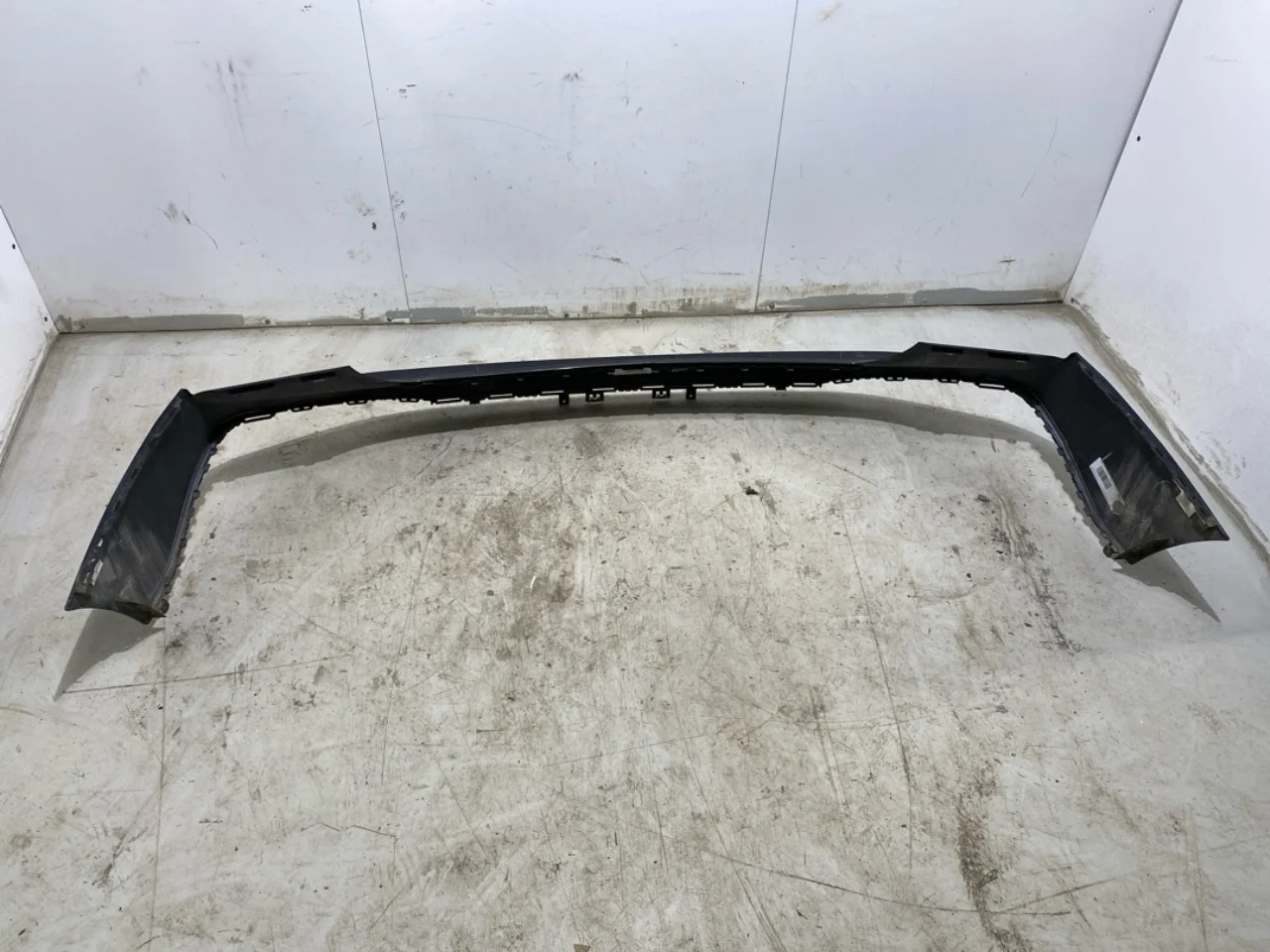 BMW IX 2022- Rear bumper view 4