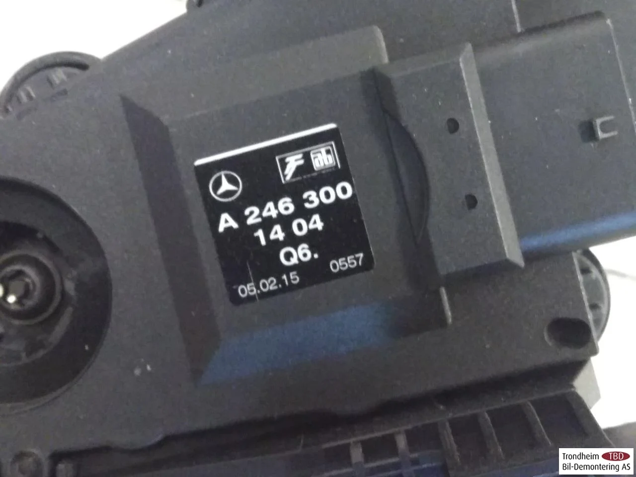 Mercedes B 180-200 W246/W242 2012-19 Accelerator pedal view 4