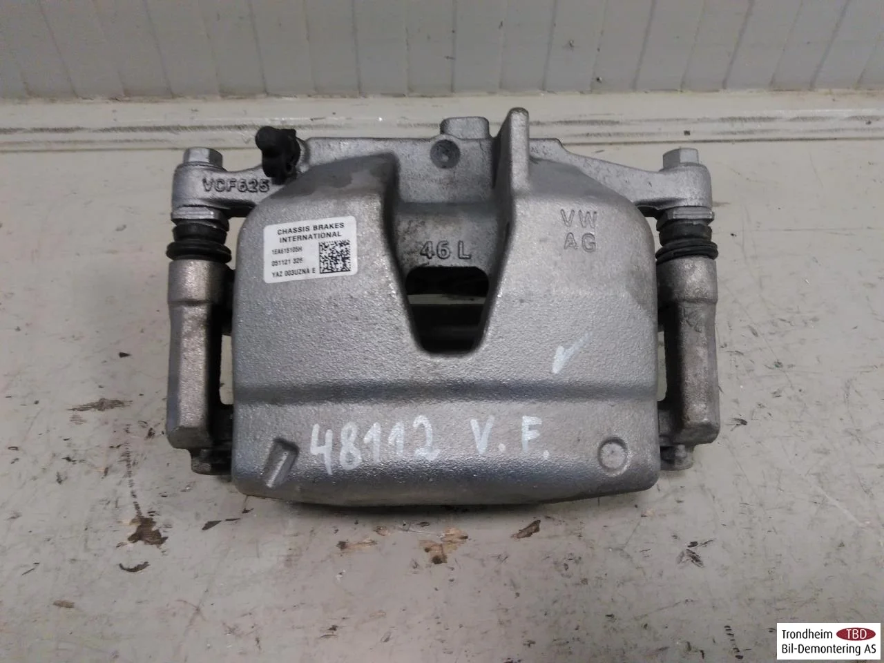 Volkswagen ID.5 2022- Féknyereg, első, bal nézet 2