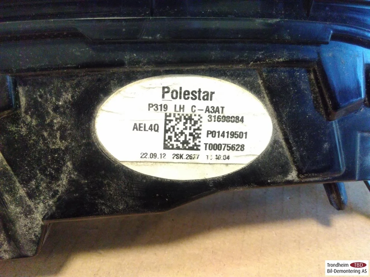Polestar 2 2020- Hátsó lámpa, bal, csomagtérajtón (belső) nézet 2